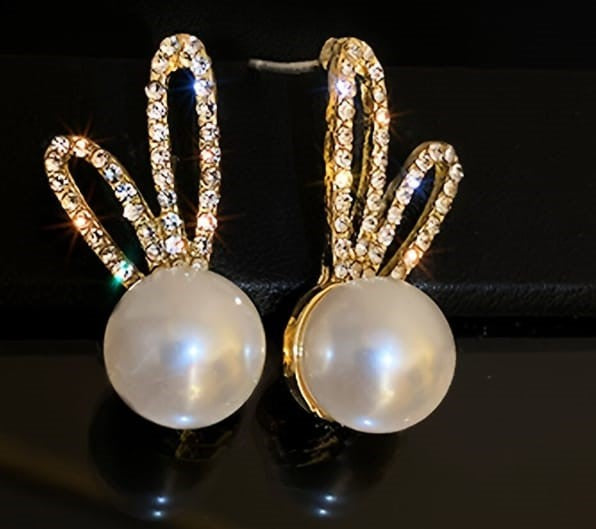 Bunny Pearl Sparkle Stud Earrings